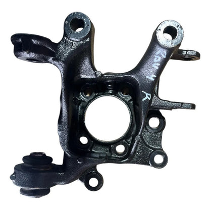Muñon Trasero Derecho Toyota Rav4 4x2 Con Abs 2013/ Crespo